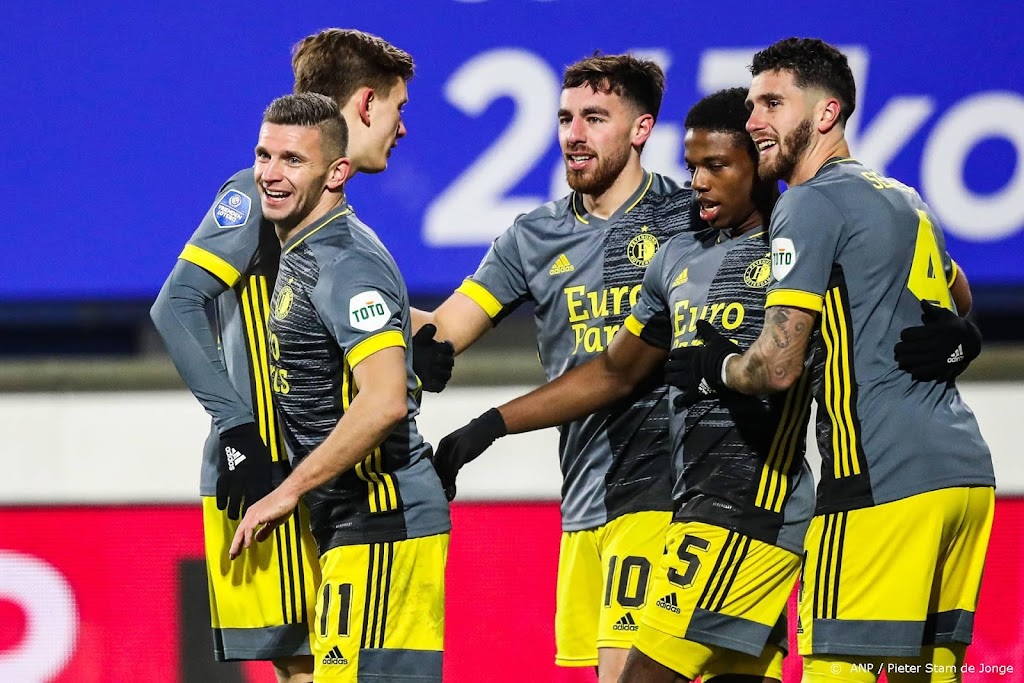Feyenoord schrapt trip naar Spanje vanwege meerdere besmettingen