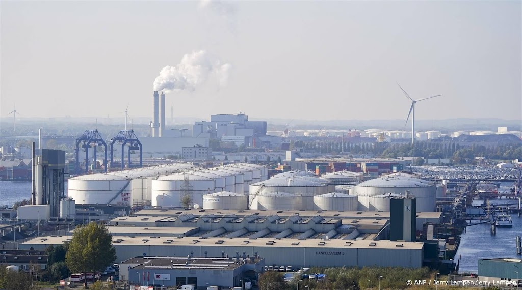 Krimp bedrijvigheid Nederlandse industrie minder sterk