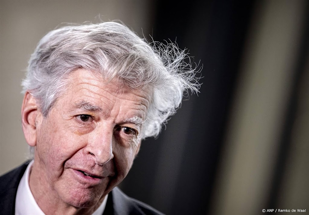 Plasterk: tijd begint te dringen in formatie
