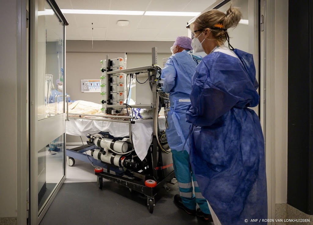 Aantal coronapatiënten in ziekenhuizen stijgt weer