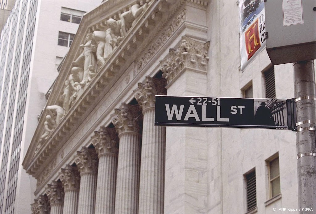 Wall Street fors lager door Oekraïne, olieprijzen schieten omhoog