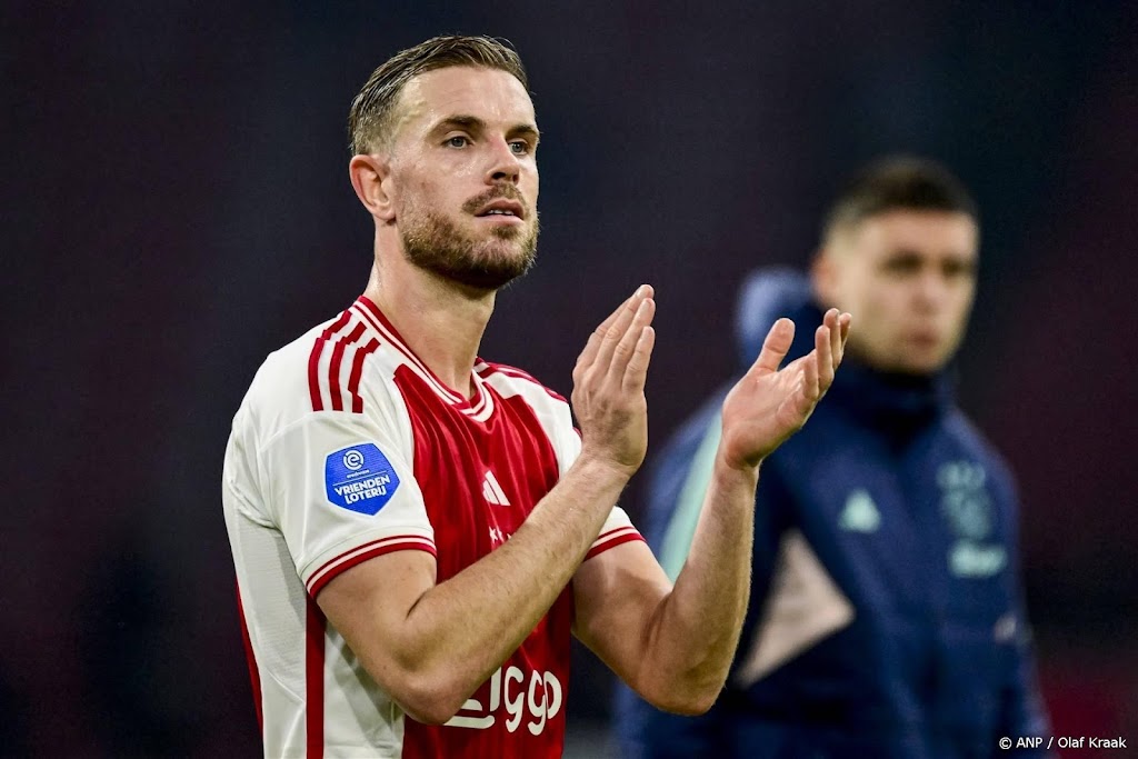 Ajax ziet Henderson terugkeren en hoopt op Berghuis