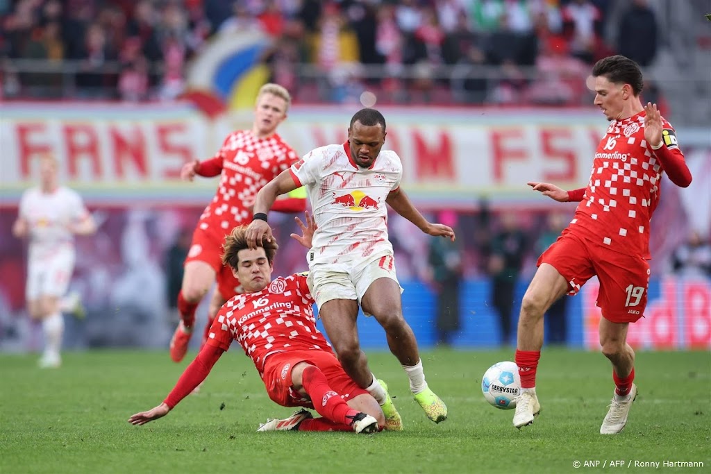 Leipzig verliest van Mainz na snelle treffer van Simons