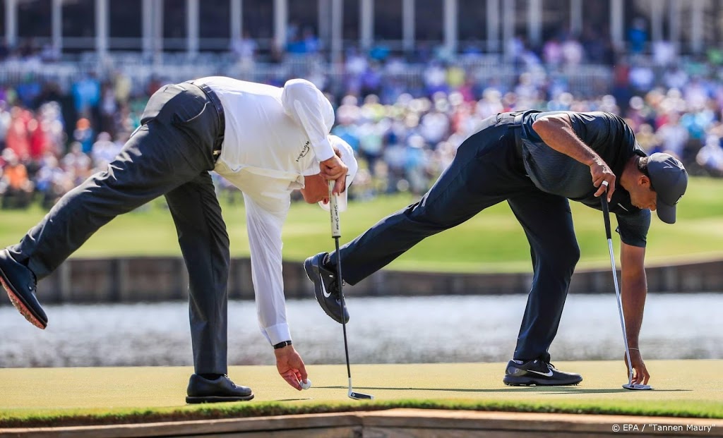 Woods/Manning versus Mickelson/Brady in The Match 2