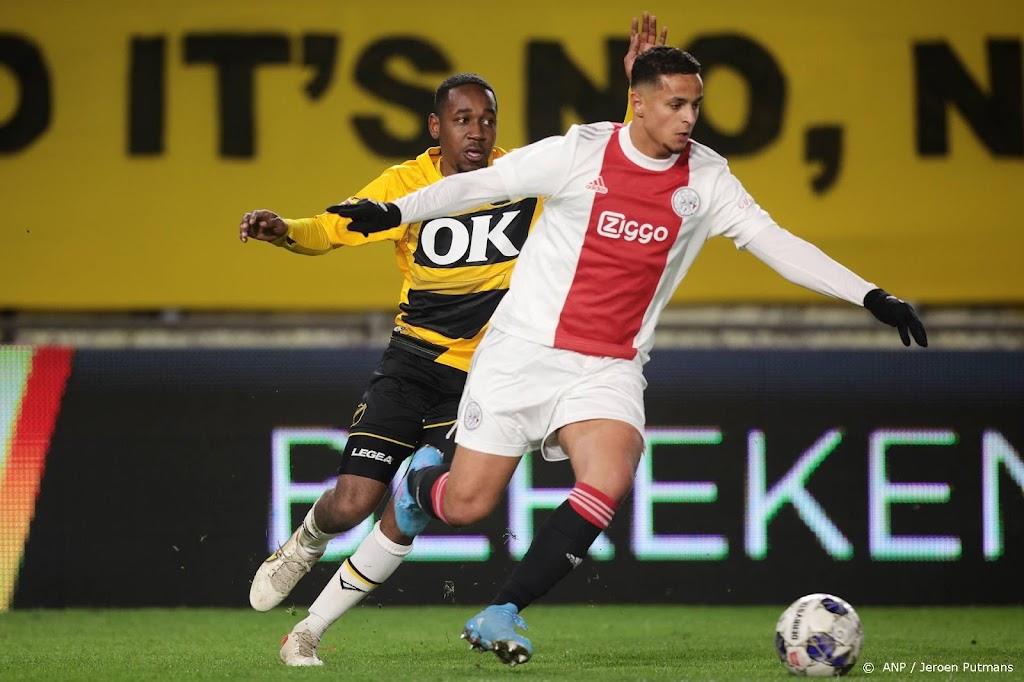 Ihattaren debuteert als invaller bij Jong Ajax