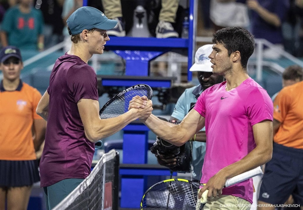 Sinner verrast nummer 1 van de wereld Alcaraz in masters Miami