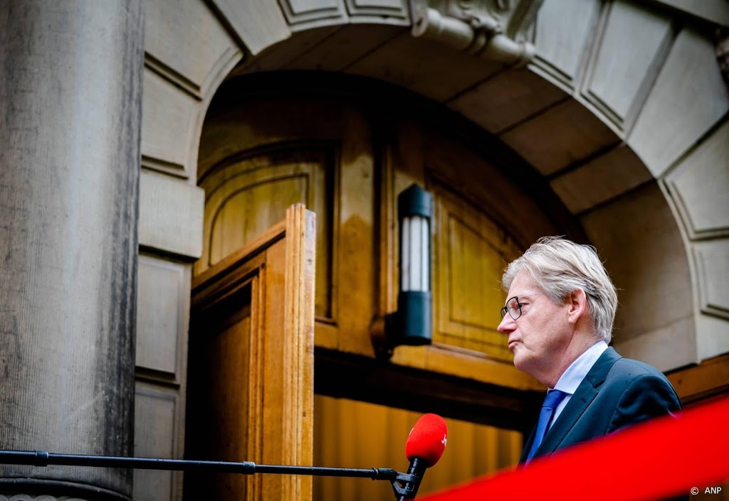 Van Rijn: coronarichtlijnen voor verpleging kunnen duidelijker