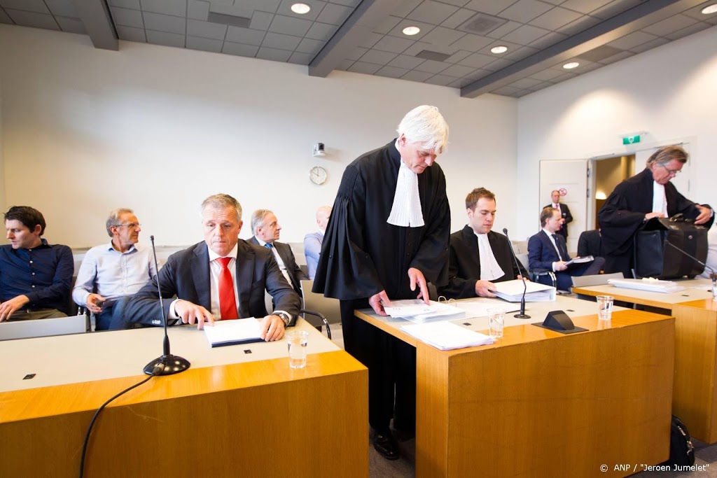 Advocaat hoopt nog steeds op ledenvergadering betaald voetbal