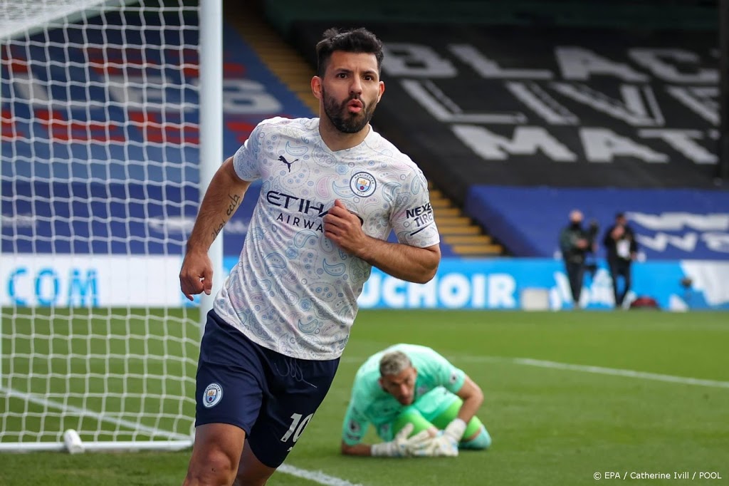 Manchester City kampioen bij misstap stadgenoot United