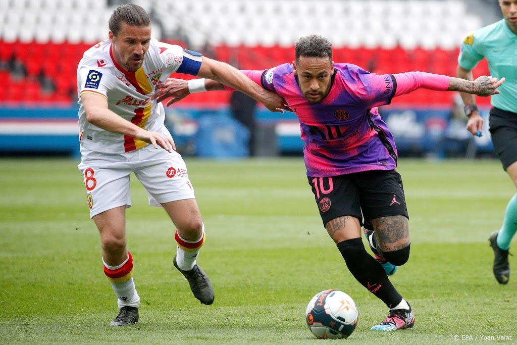 Paris Saint-Germain pakt koppositie in Franse competitie