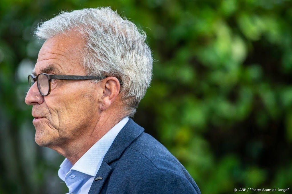 KNVB, Ajax en UEFA helpen mee voetbal aan te passen aan corona