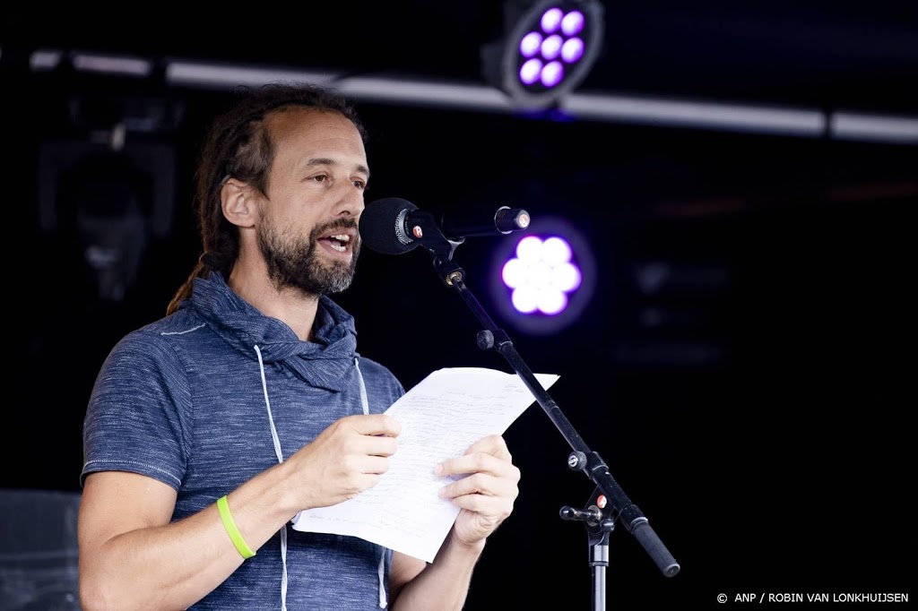 Muziek tijdens protestactie Viruswaarheid niet toegestaan