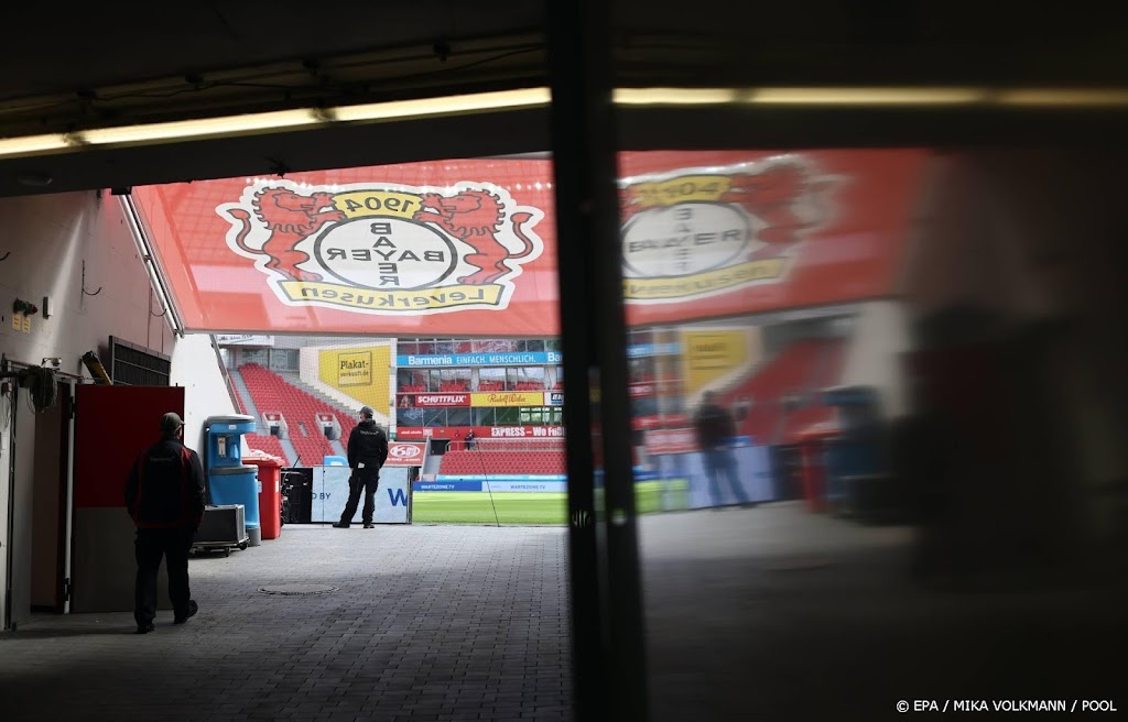 Nederlandse voetbalinternational Bayings naar Leverkusen