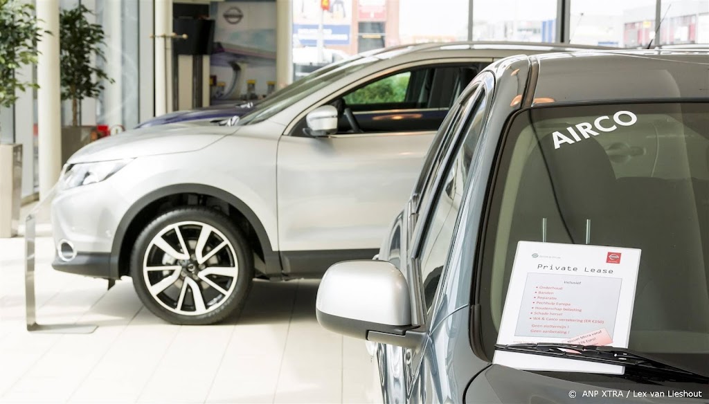 Verkoop nieuwe auto’s zet in juni door, maar vlakt wel af