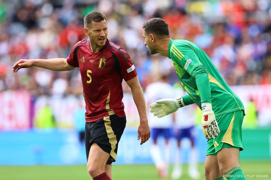 Frankrijk na eigen doelpunt Belg Vertonghen naar kwartfinales EK