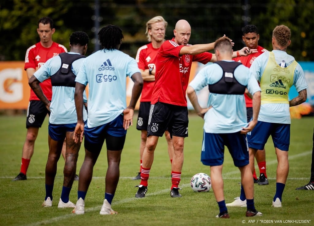 Coach Ten Hag tevreden met huidige selectie van Ajax