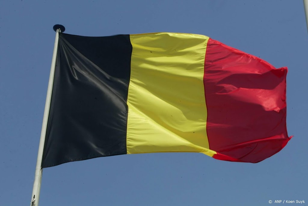 Kortrijk pakt koppositie in België dankzij late zege