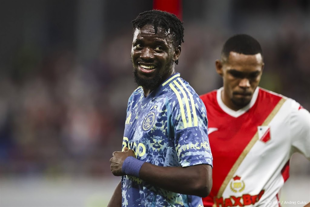 Aanvaller Traoré keert met doelpunt terug bij Ajax