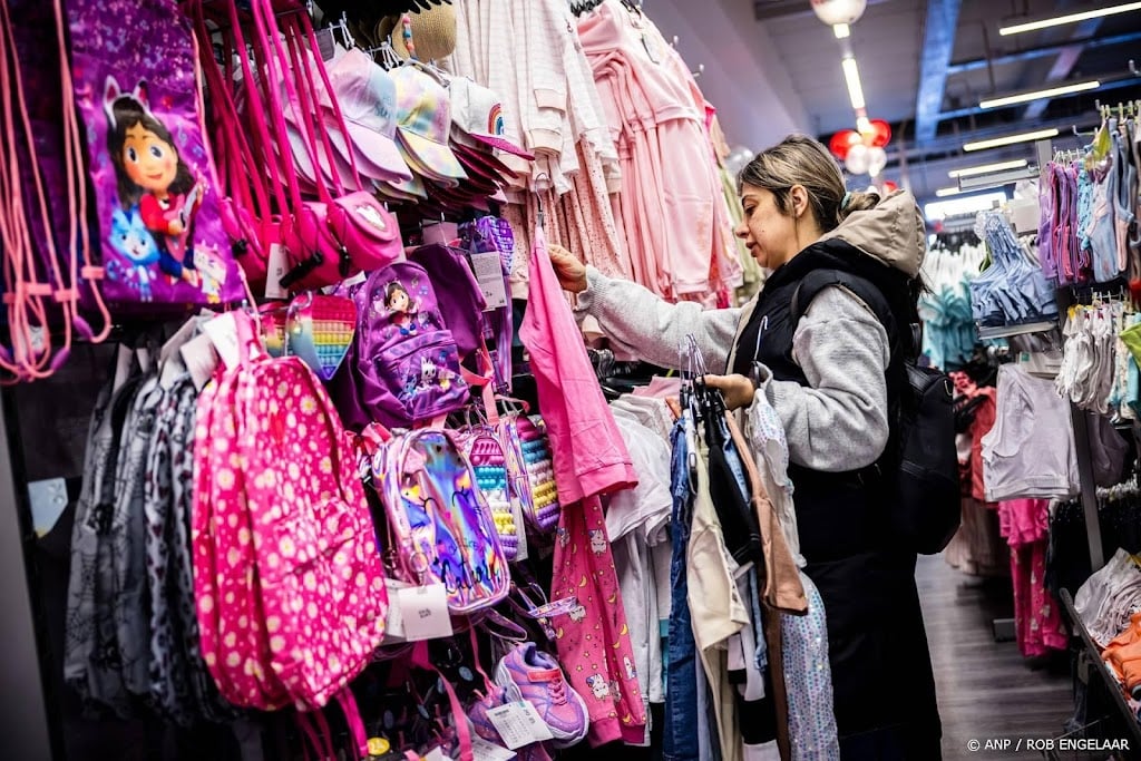 Detailhandel zet ruim 3 procent meer om, ook volume stijgt