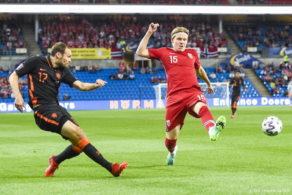 Blind geschorst voor duel van Oranje met Montenegro