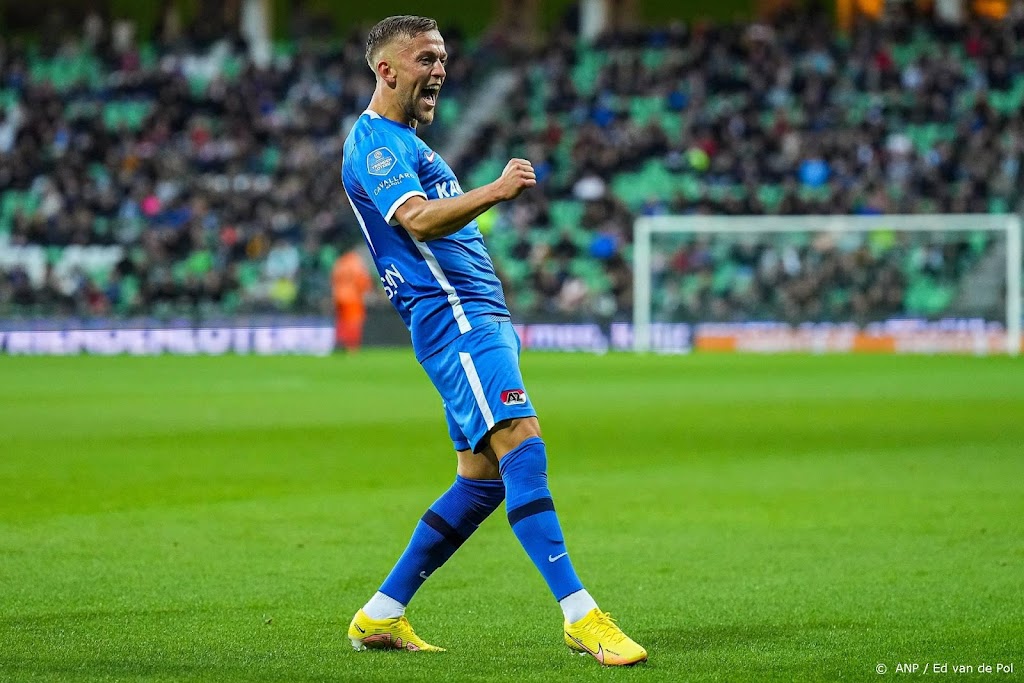 Karlsson aan de basis 4-1-zege AZ bij Groningen