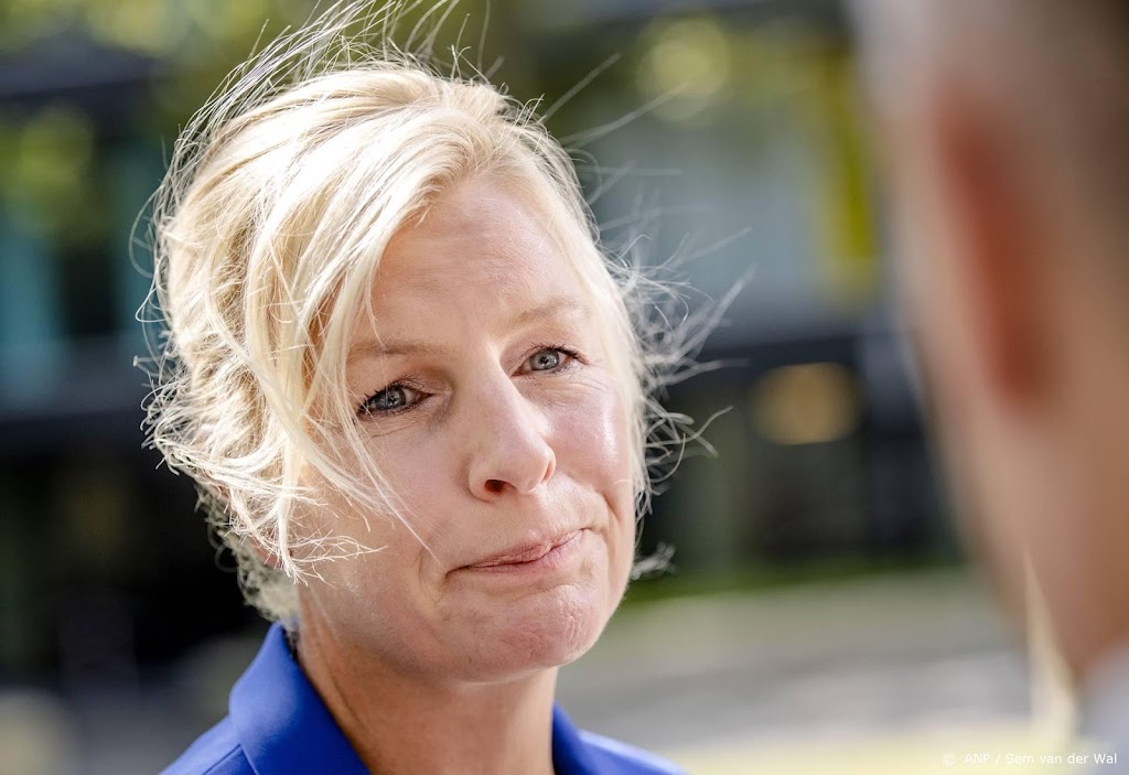 PvdA-leider Kuiken 'overvallen' door opstappen Arib