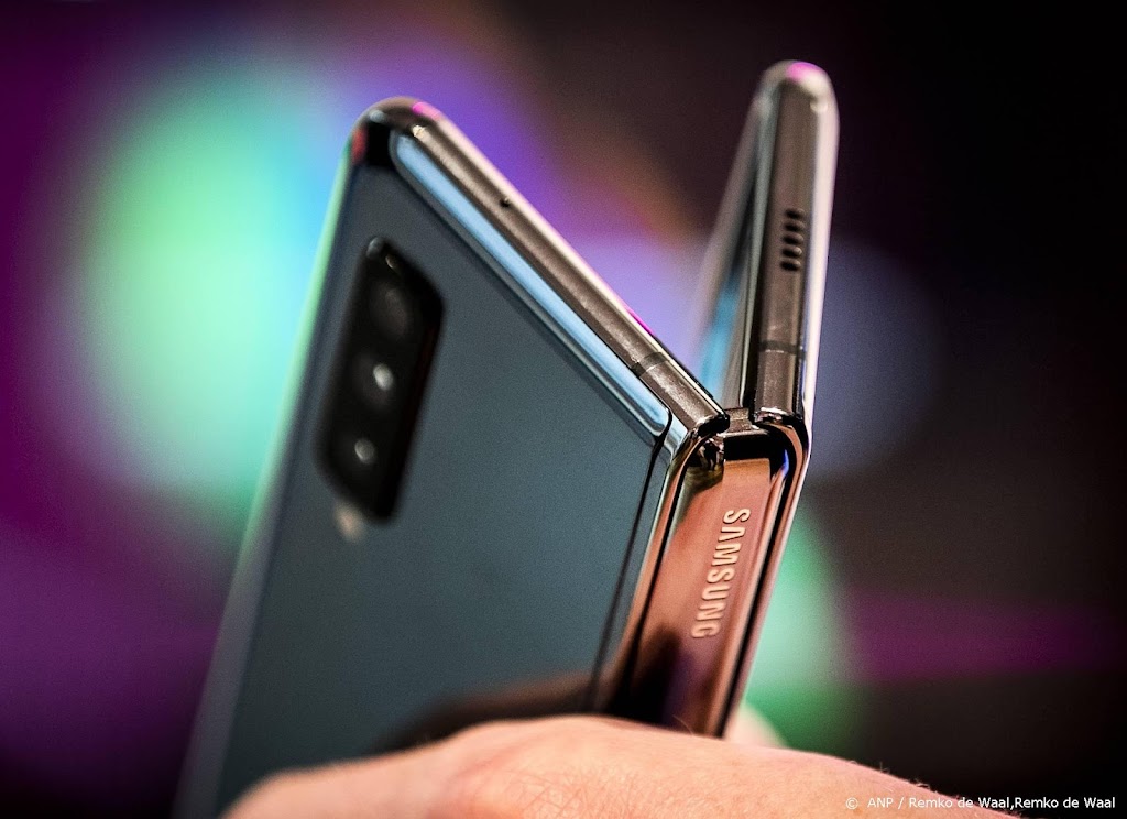 KPN, Vodafone en T-Mobile halen alle dure smartphones uit winkels