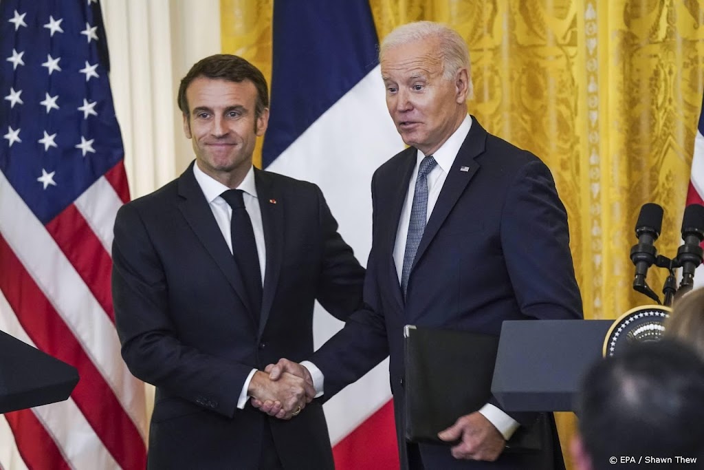 Biden wil alleen met Poetin praten als die oorlog wil beëindigen