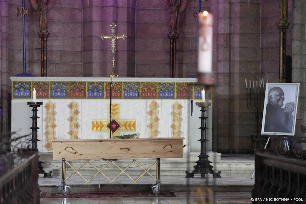 Urn met as van Tutu bijgezet in kathedraal Kaapstad