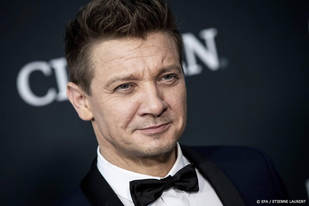 Jeremy Renner in kritieke toestand na sneeuwschuifongeluk