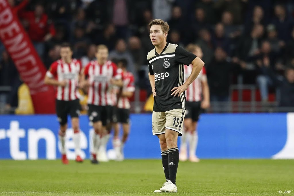 Ajax start met Eiting tegen PSV