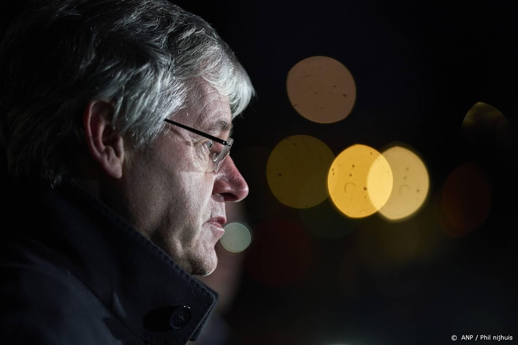 Slob wil alle basisscholen open ondanks zorgen van leraren