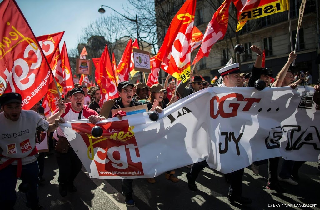Franse bonden willen dinsdag massaal protest tegen pensioenplan