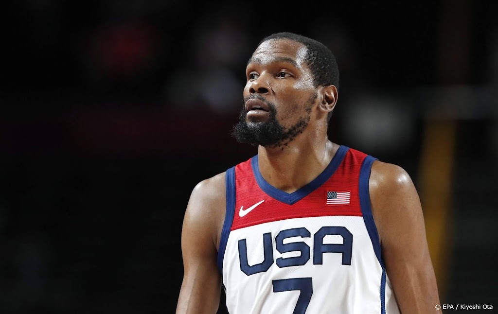 Durant luistert in NBA debuut bij Suns op met zege op Hornets