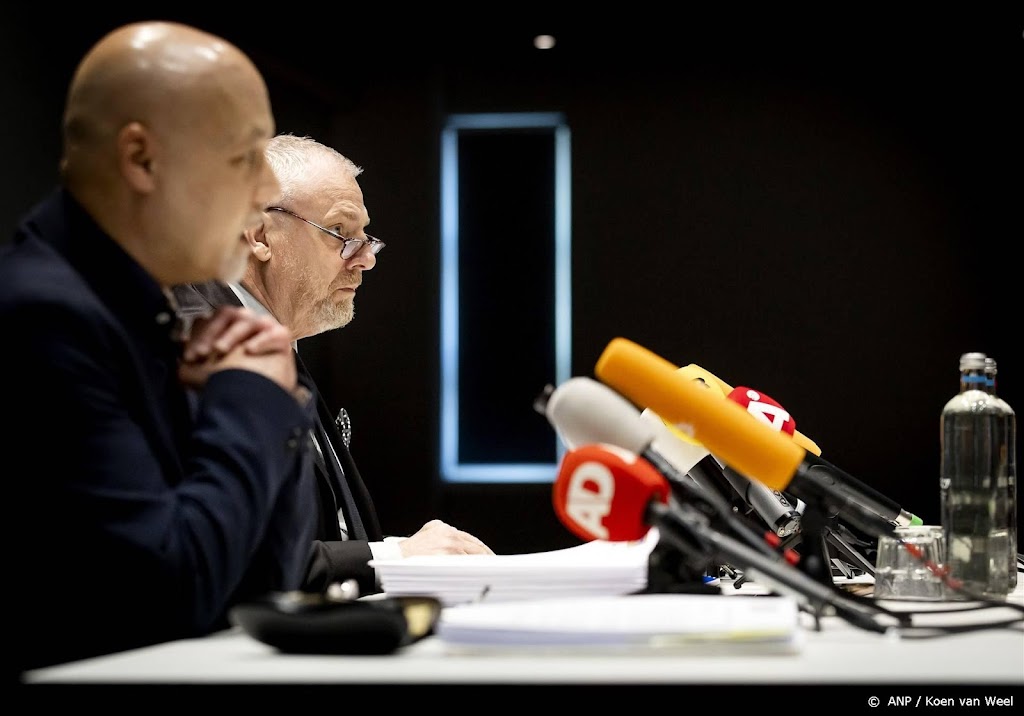 Advocaten kroongetuige: top Openbaar Ministerie moet opstappen