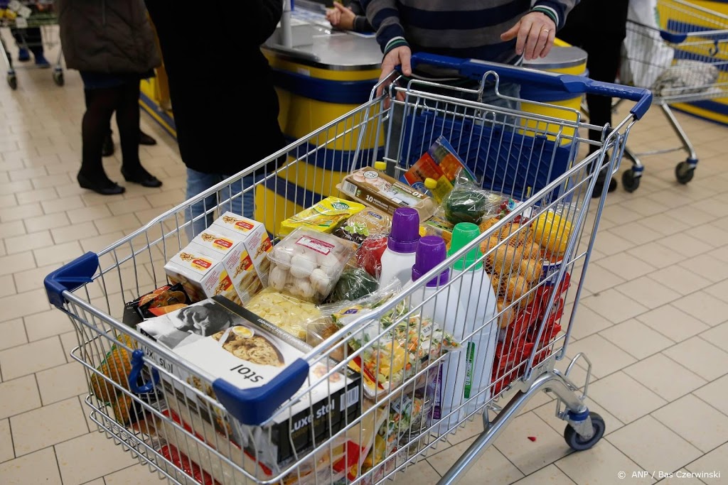 Supermarkten: doe in paasweekend gespreid boodschappen