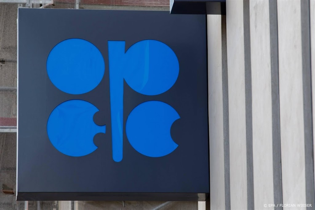 OPEC+ kondigt verrassende productieverlaging aan