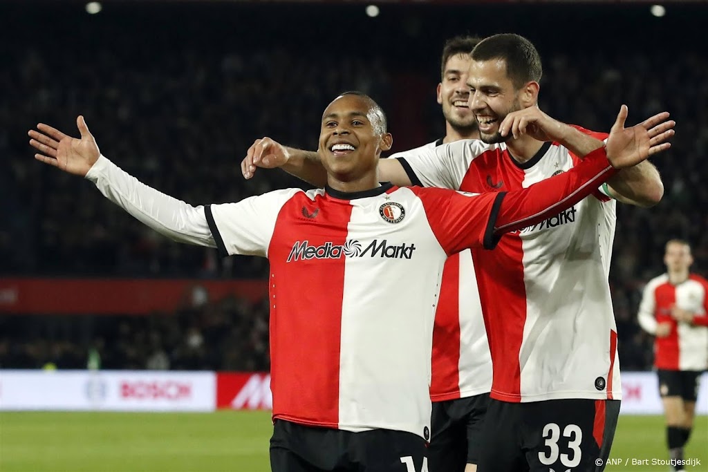 Feyenoord stijgt dankzij zege (4-1) op Groningen naar derde plek