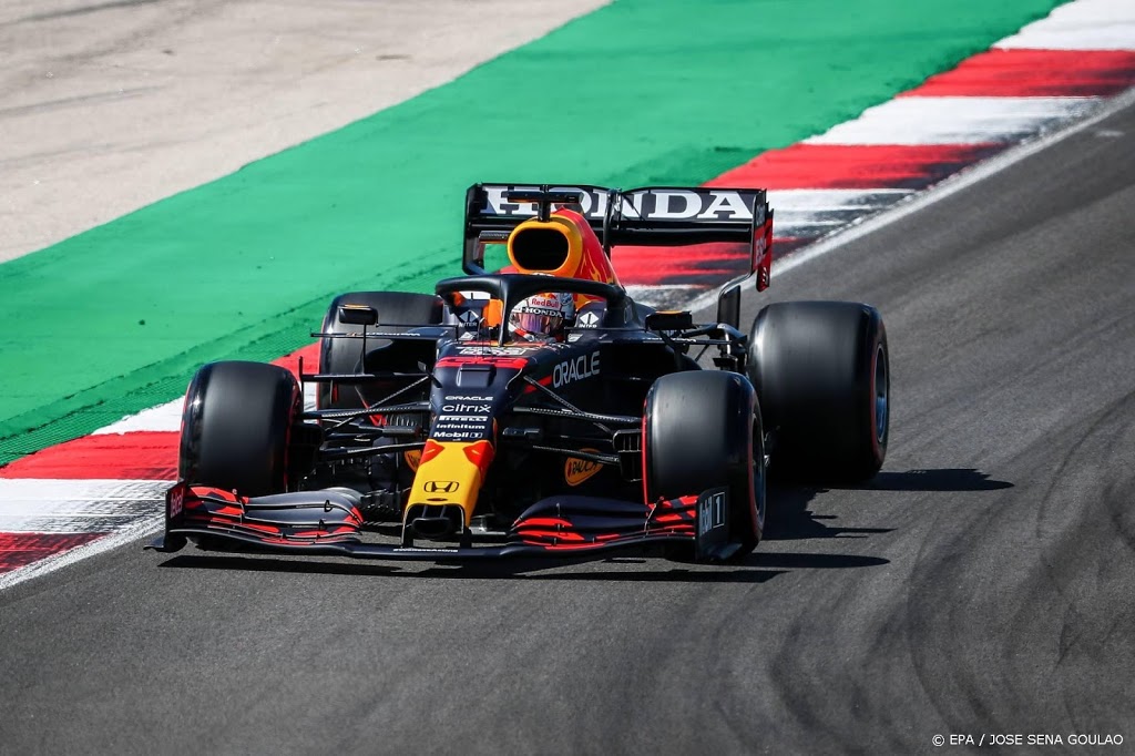 Verstappen vanaf plek drie op jacht naar Mercedessen in Portugal
