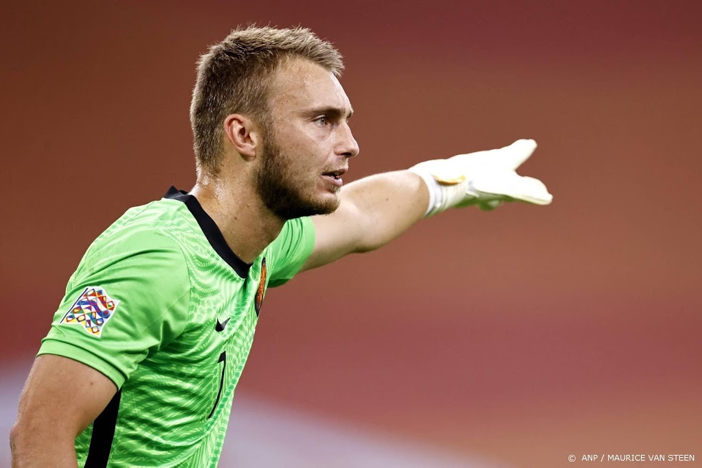 Rentree doelman Cillessen bij Valencia in thuisduel met Barcelona