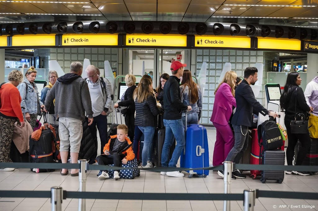 Maandag was druk, maar beheersbaar, volgens Schiphol