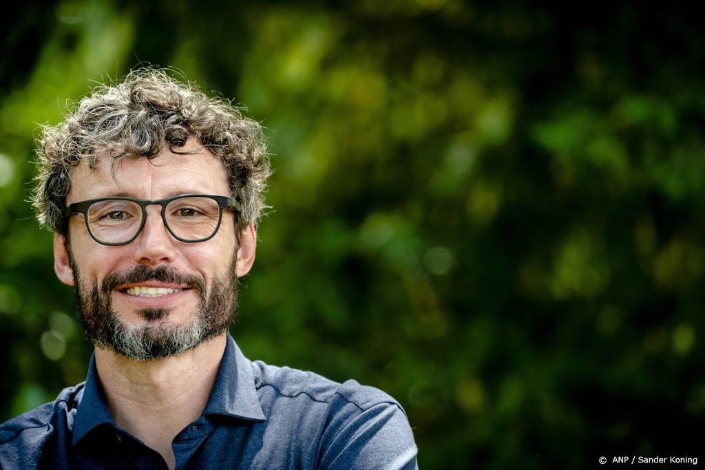 VfL Wolfsburg bevestigt komst Van Bommel als nieuwe trainer