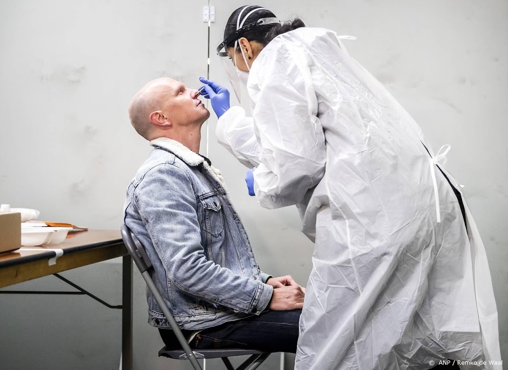 Aantal nieuwe coronagevallen weer wat afgenomen