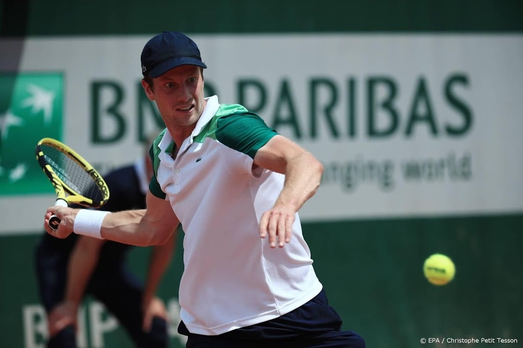 Van de Zandschulp verliest in vijf sets op Roland Garros