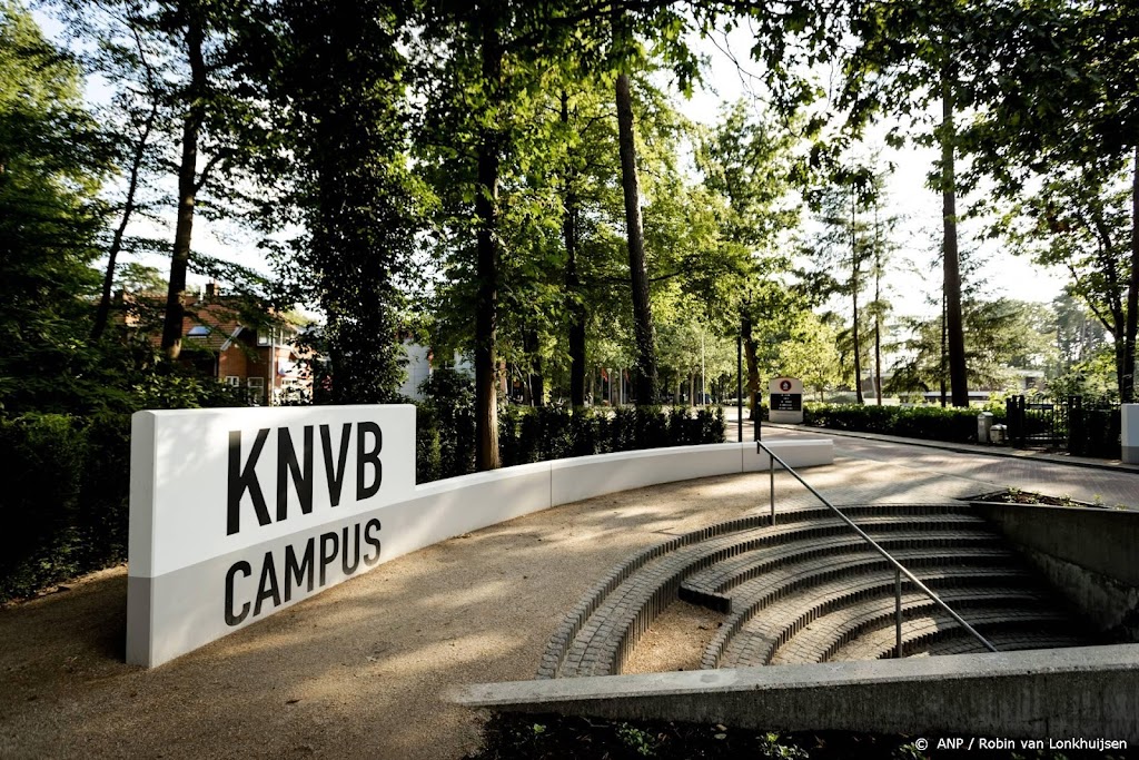 KNVB biedt onderdak aan voetballers Oekraïne Onder 19 jaar