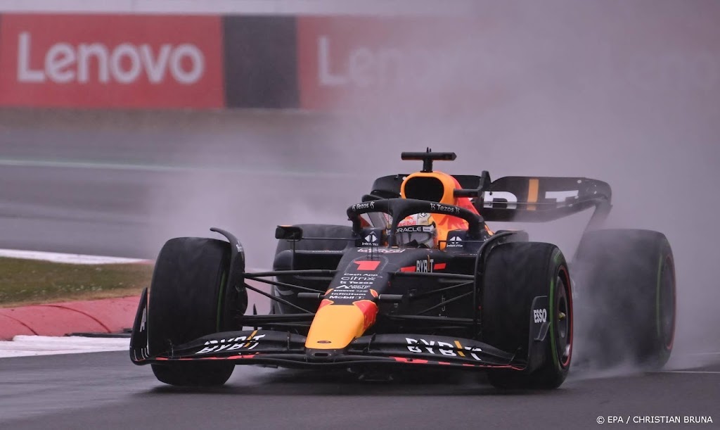 Verstappen tweede in kwalificatie op nat Silverstone