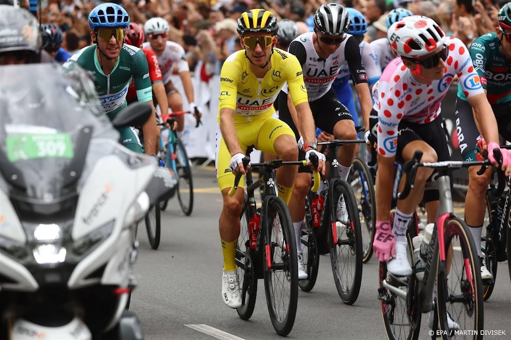 Renners gestart voor tweede etappe Tour de France