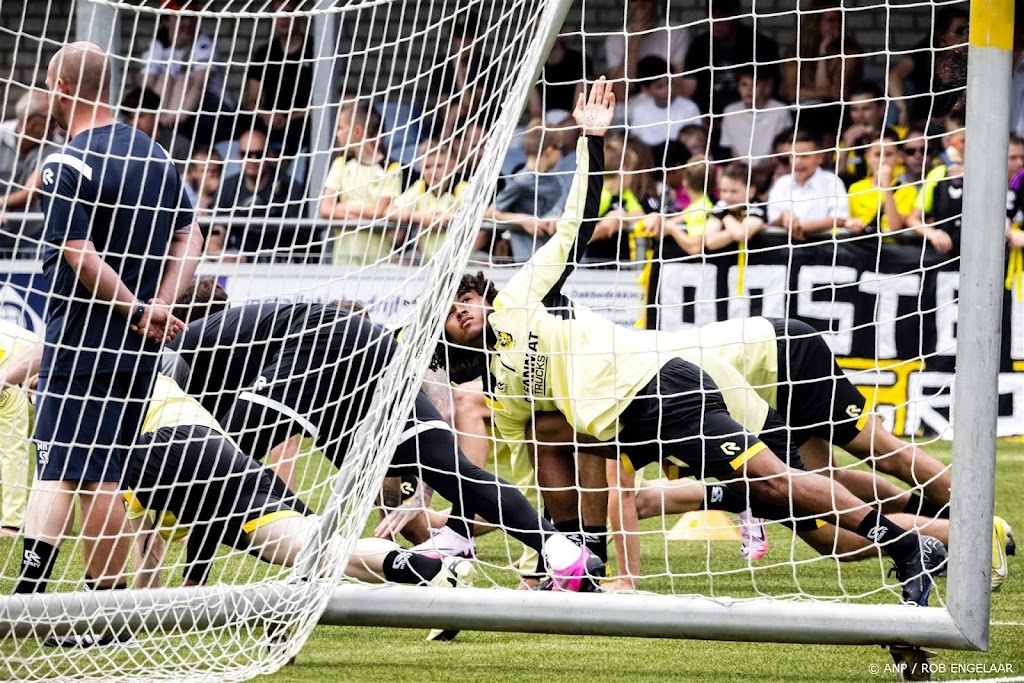 Franke ziet overname Vitesse als 'doelpunt in verlenging'