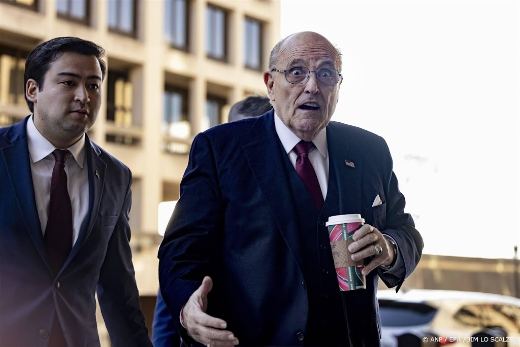 Giuliani mag niet meer als advocaat optreden in staat New York