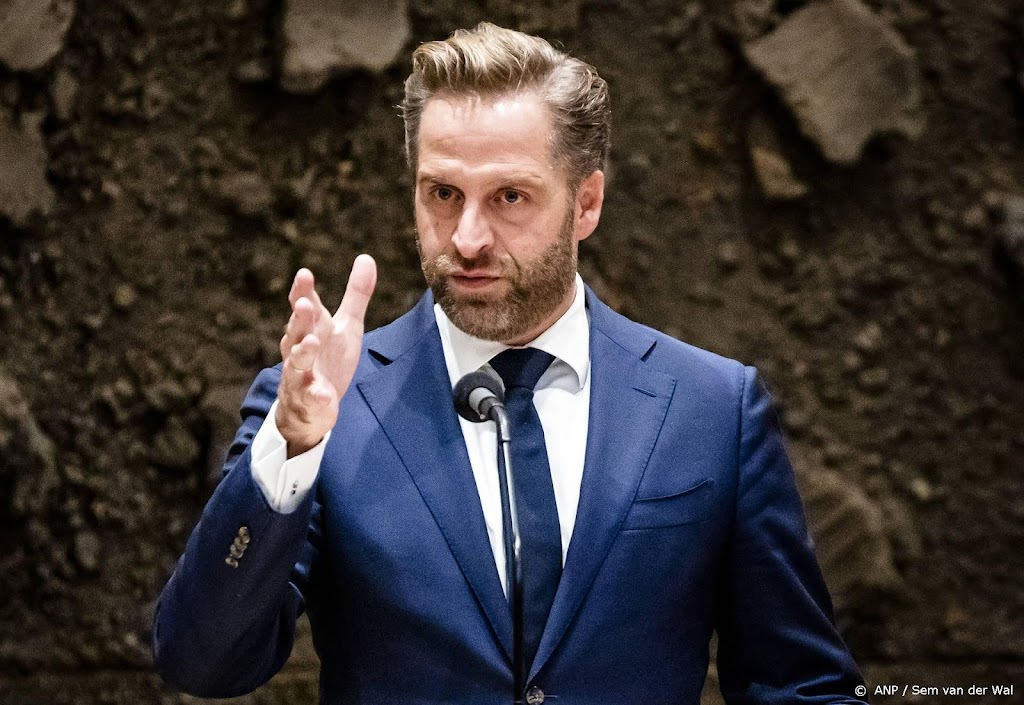 De Jonge: vragen over trage start boostercampagne zijn terecht